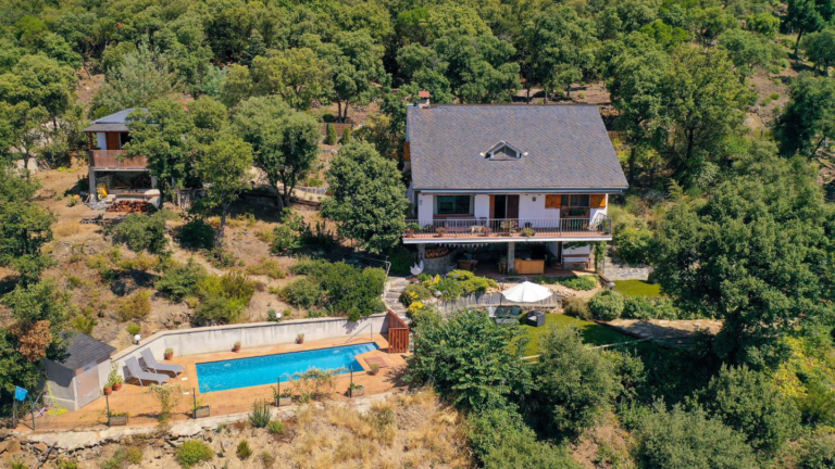 alquilar una villa con piscina privada